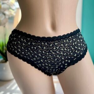 Lot of 2 Pair Victoria's Secret PINK XL Illusions Leopard Lace Thong Panties